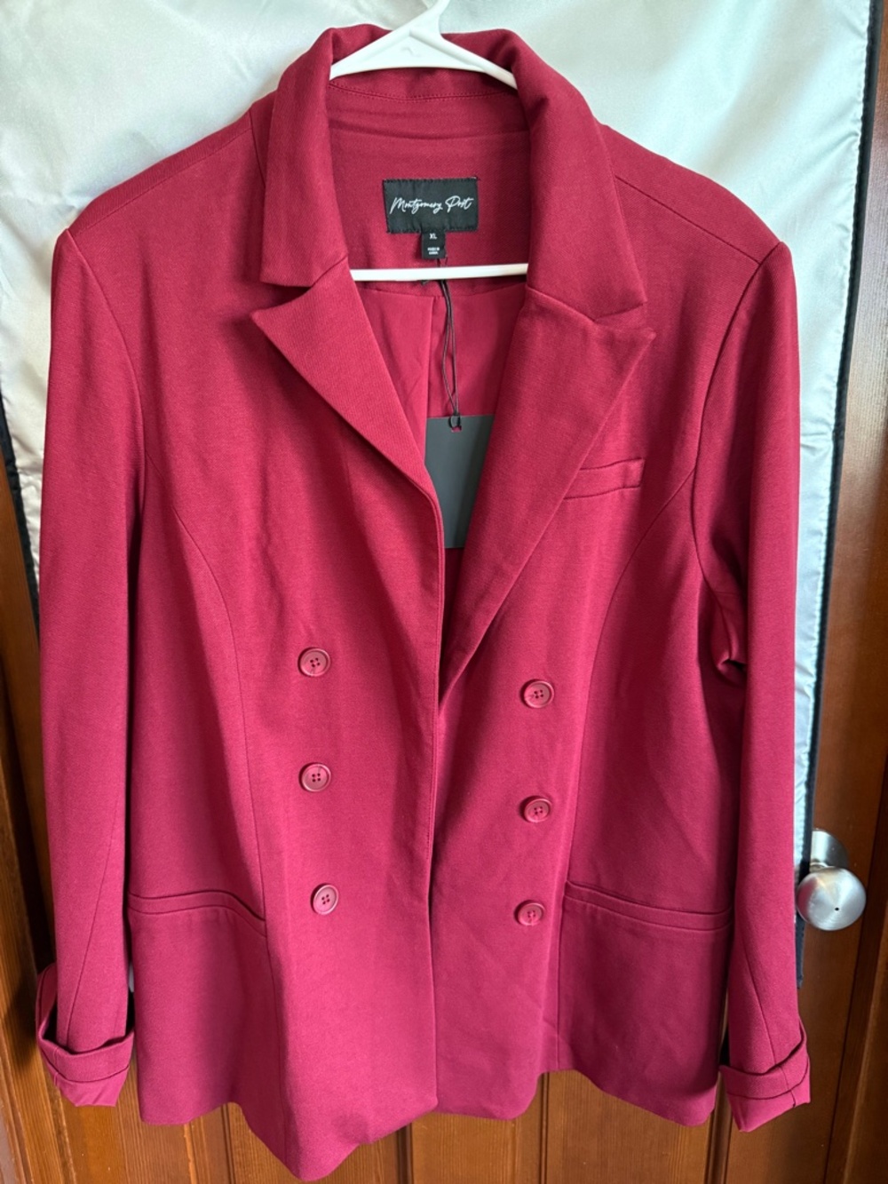 Wome's Montgomery Port Red Blazer.  NWT.  Size XL.